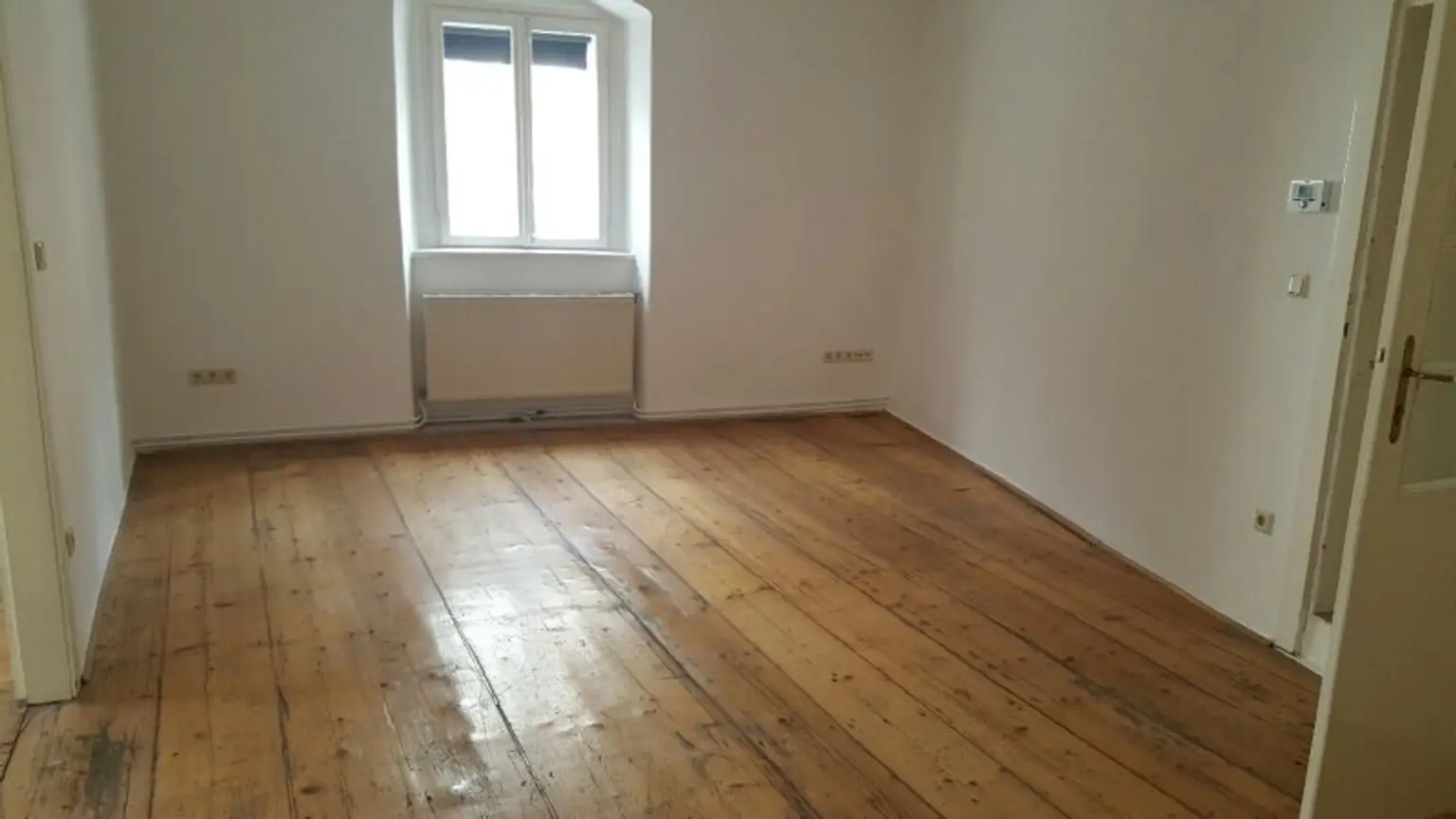 Kunst, Kultur, Citylife - charmante 3-Zimmer-Altbauwohnung bei Schwedenplatz!