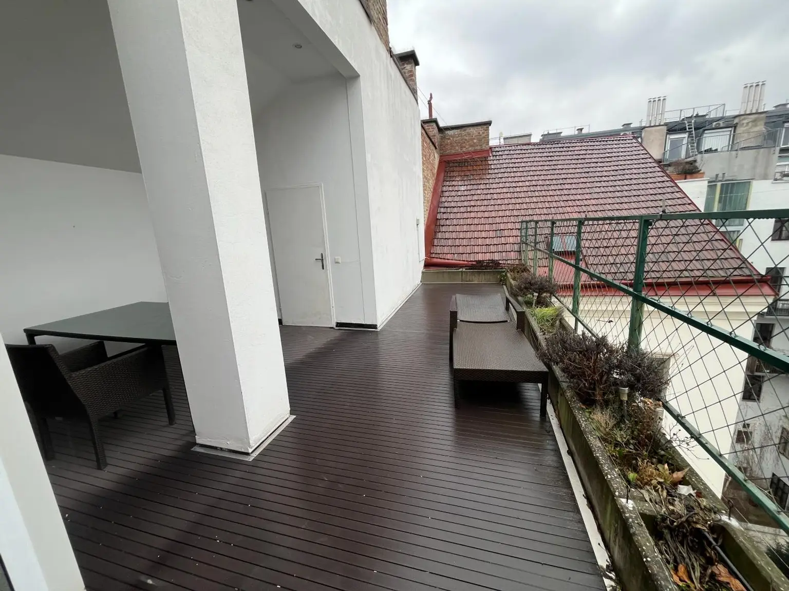 Terrasse innenhofseitig