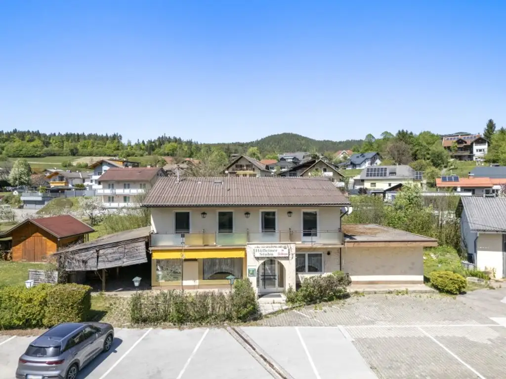 Wohn- und Geschäftshaus in Keutschach-Höflein mit 1.892m² Grundstück und 3 XXL-Garagen Nähe Rauschelesee mit vielen Verwendungsmöglichkeiten