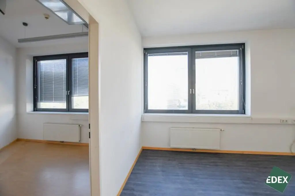 Vienna Competence Center - modernes Büro samt Freifläche