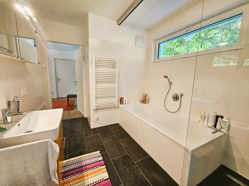 Stilvolle 127m² Gartenwohnung direkt an der Traun