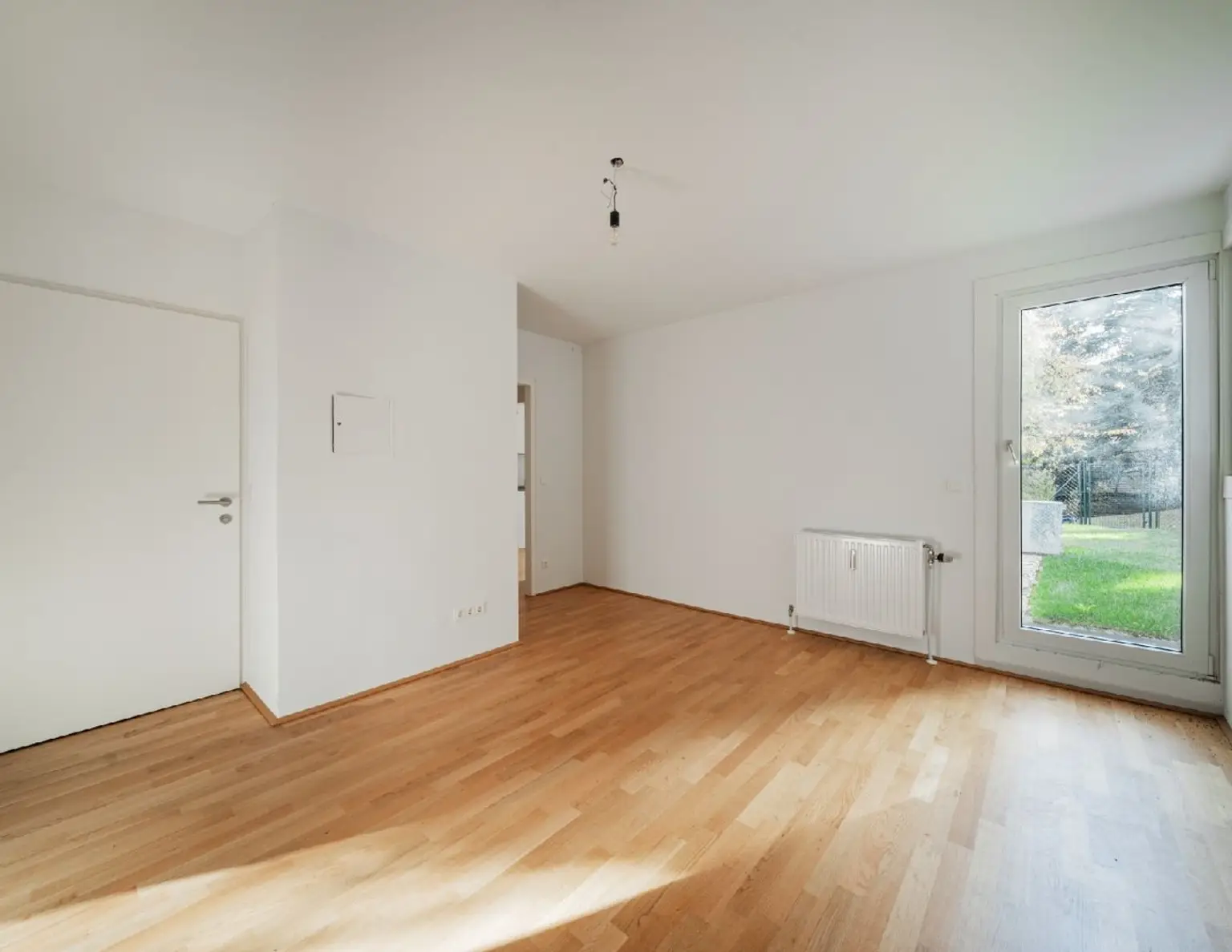 Gartenwohnung in Neustift am Walde, 4-Zimmer, hochwertige Ausstattung.