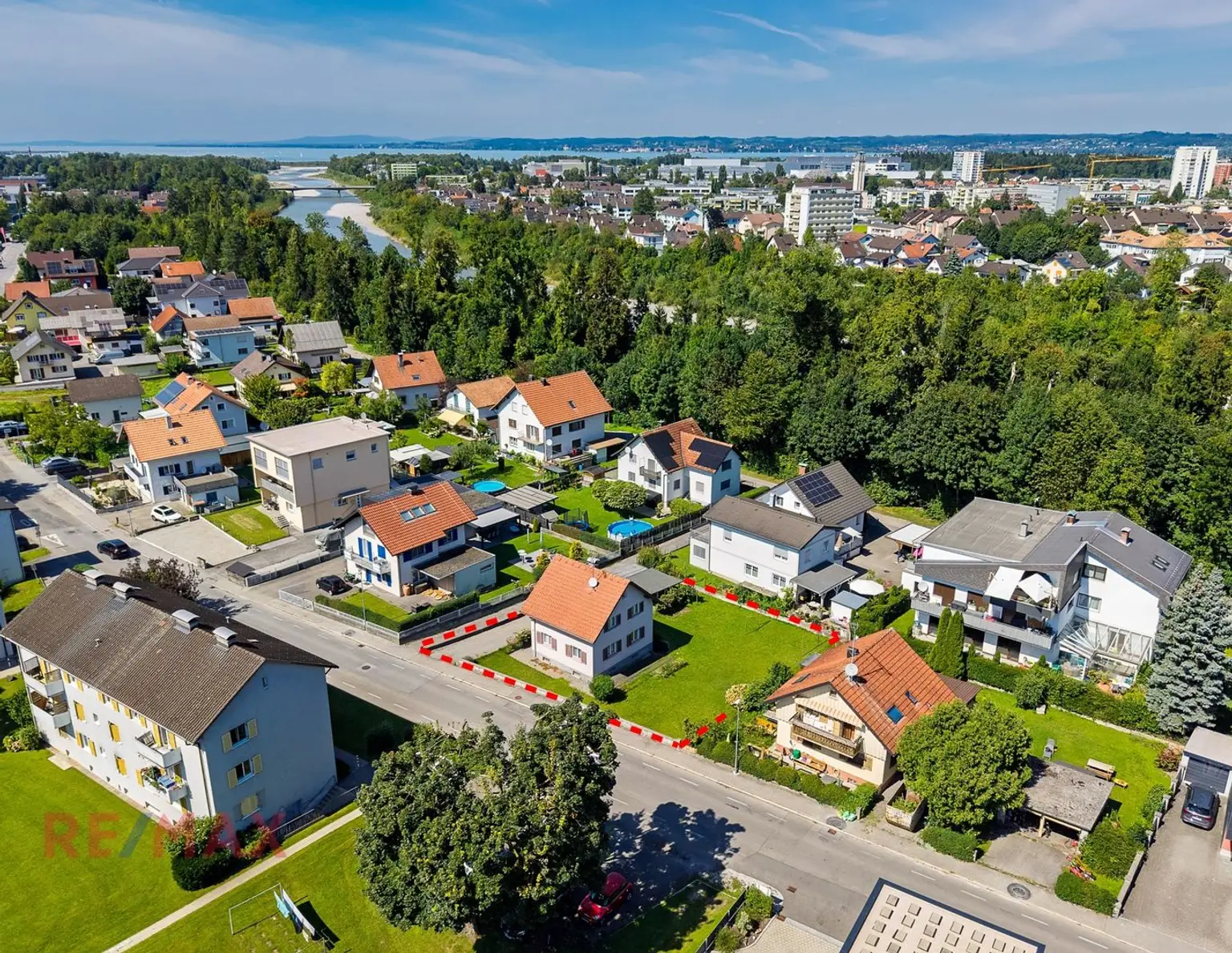 Seltene Gelegenheit: Grundstück mit Altbestand in gefragter Lage
