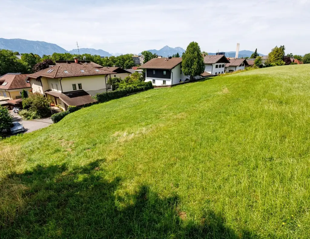 Aus 1 mach 2: teilbares Baugrundstück in sonniger Naturlage, Salzburg - Itzling