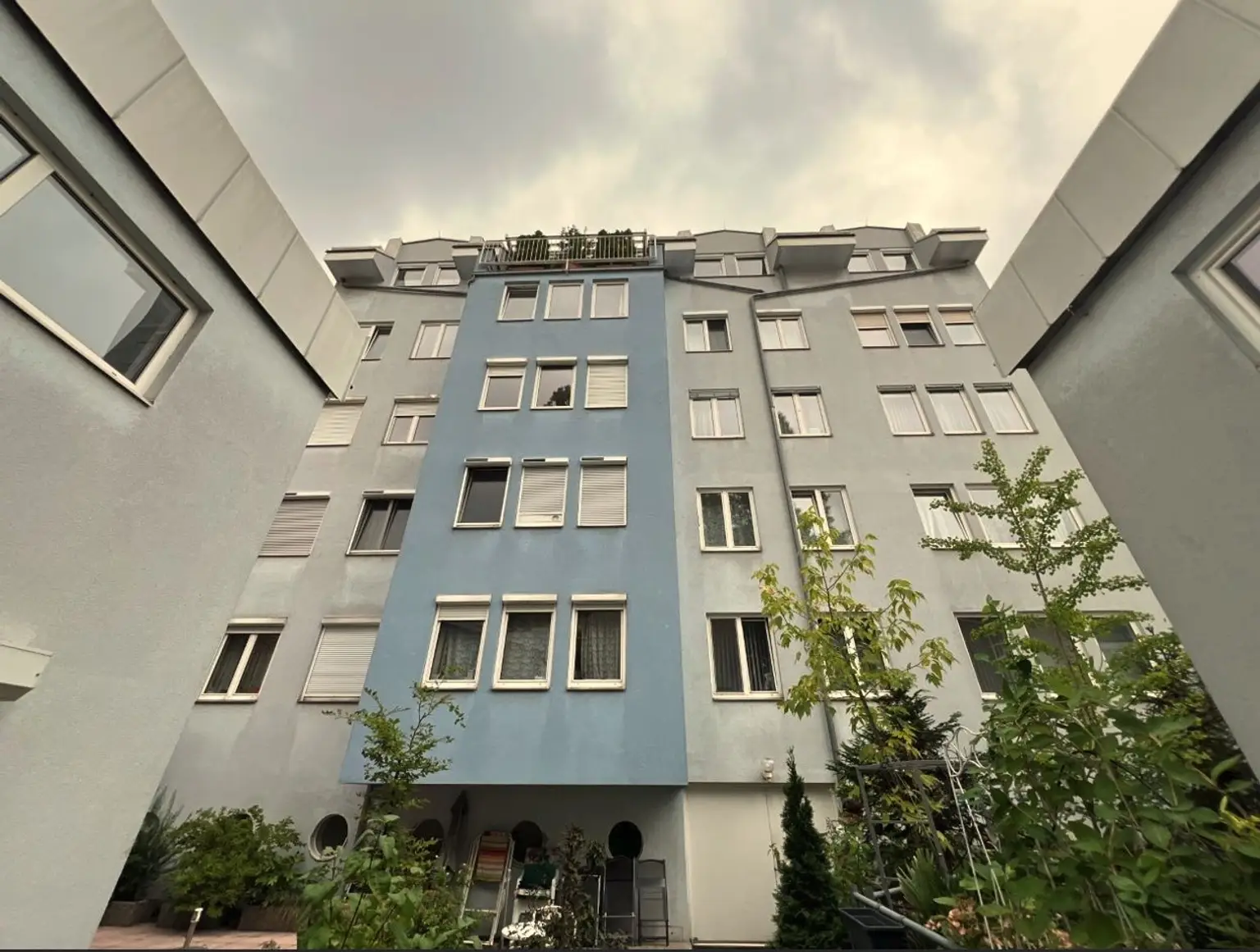 Dachgeschosswohnung, 2 Zimmer Nähe Klinik Ottakring