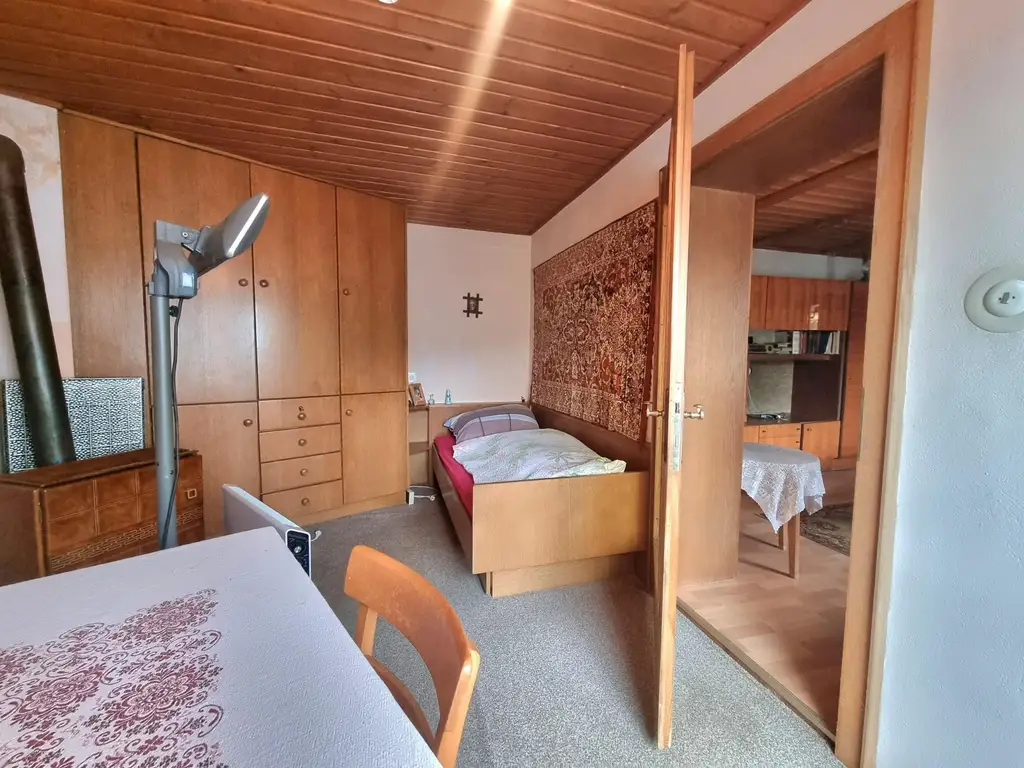 Für Visionäre: Sanierungsobjekt mit großem Platzangebot