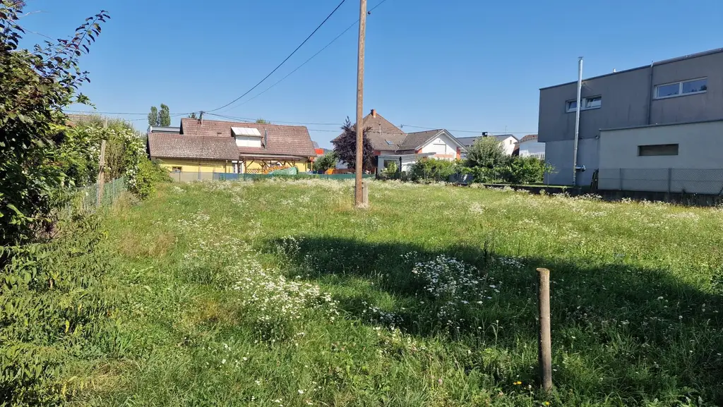 Voll aufgeschlossenes, ca. 933 m² großes Baugrundstück ohne Bauverpflichtung im Stadtzentrum