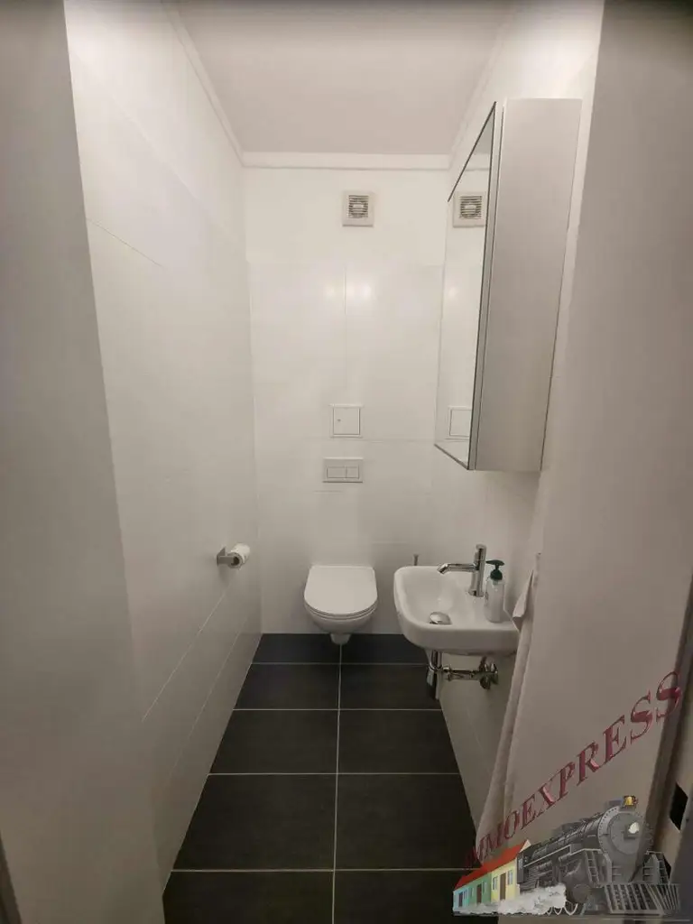 Neu sanierte Niedrigenergiewohnung mit Loggia nähe Traisenpark