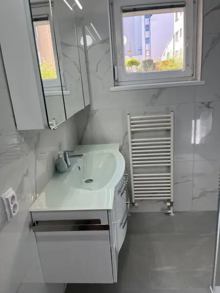 Frisch renovierte 3-Zimmer-Wohnung; auch für WGs geeignet
