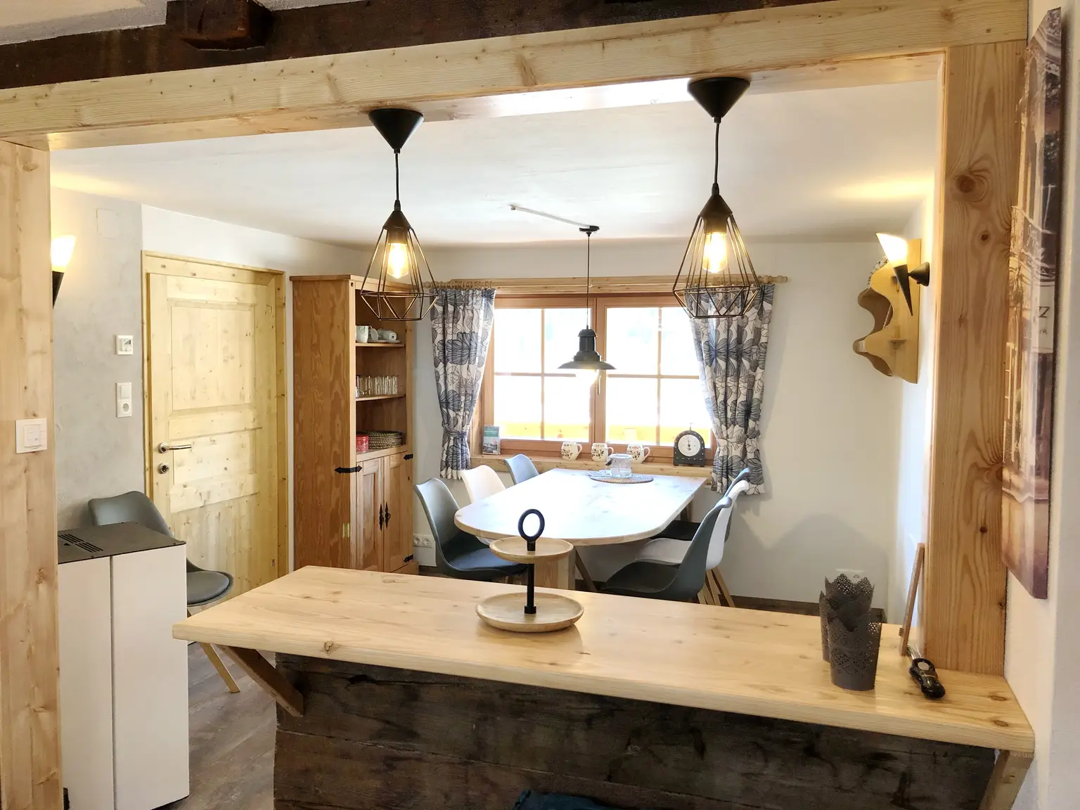 CHALET FÜR 7 – 8 PERSONEN IN KÄRNTEN MIT UNVERBUNDENER AUSSICHT In der Nähe der Ski- und Wandergebiete Bad Kleinkirchheim & Turracher Höhe!
