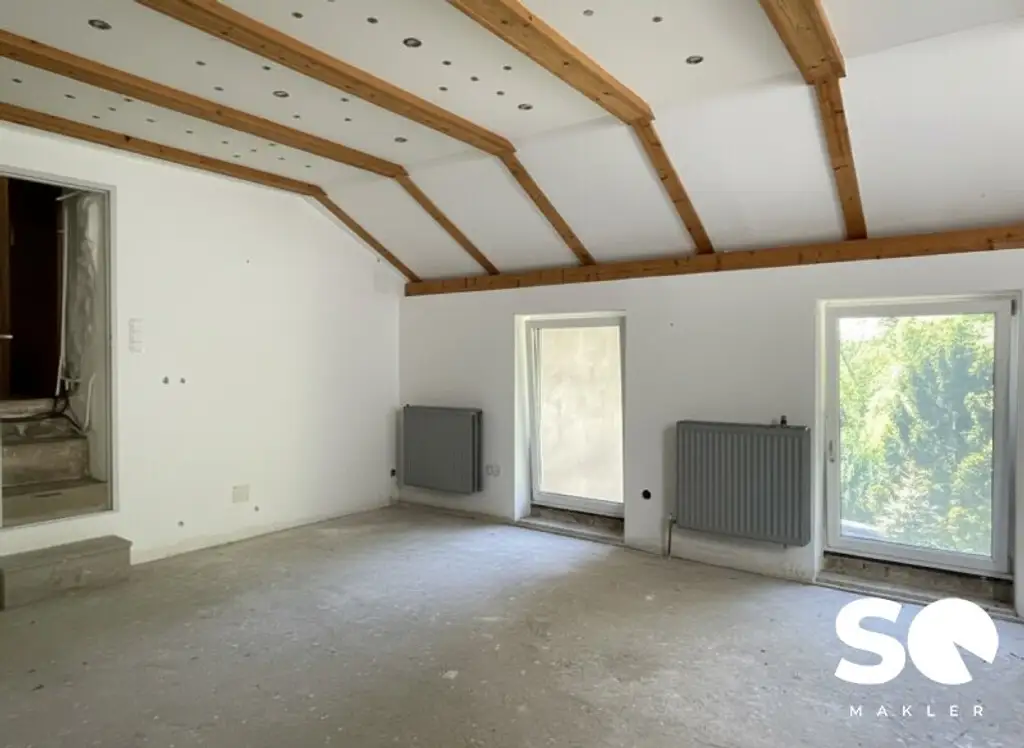 #SQ - ALTBAU VILLA IN ABSOLUTER EINZIGARTIGER RUHELAGE