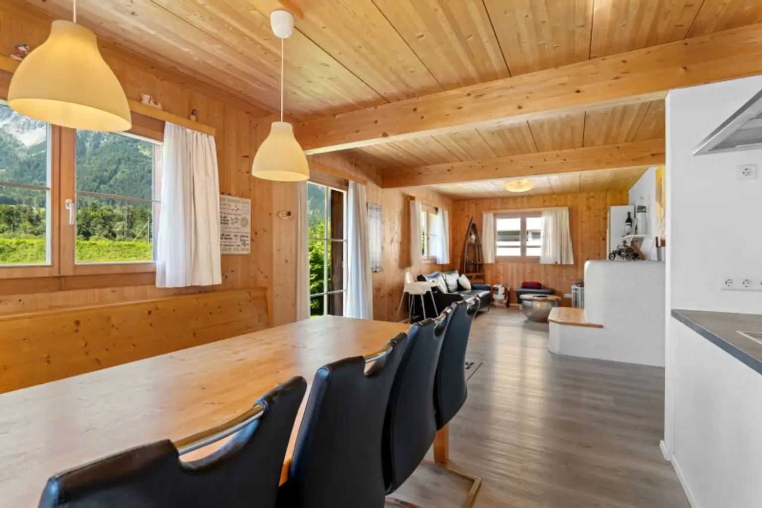 Traumhaftes Chalet in Bartholomäberg: 6 Zimmer, Garten, Terrasse & viel Platz!