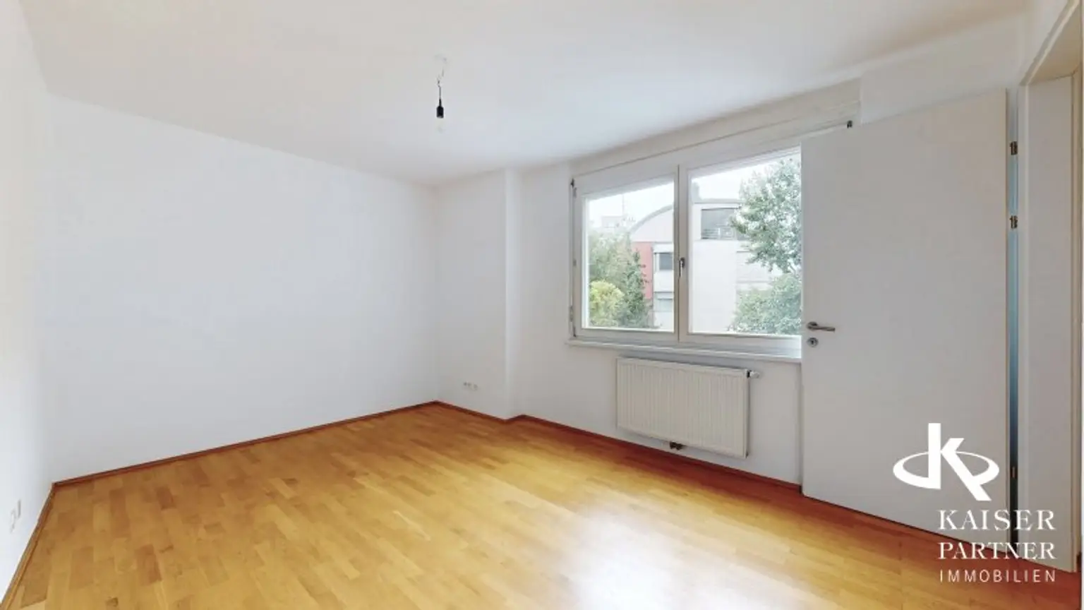 Kaasgraben, moderne 4-Zimmer-Wohnung mit 2 Balkonen, perfekte Raumaufteilung!