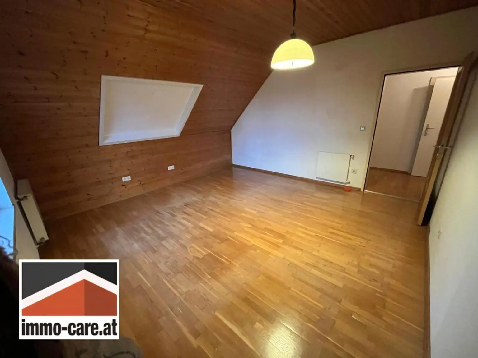 Schlafzimmer Kinderzimmer OG geräumt