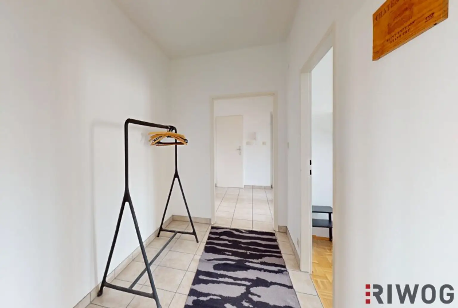 Wohnung für 3er-STUDENTEN-WG mit AUßENFLÄCHE, 4 Zimmer