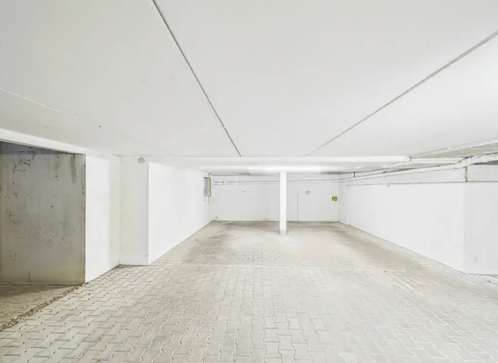 Garagenstellplatz 2