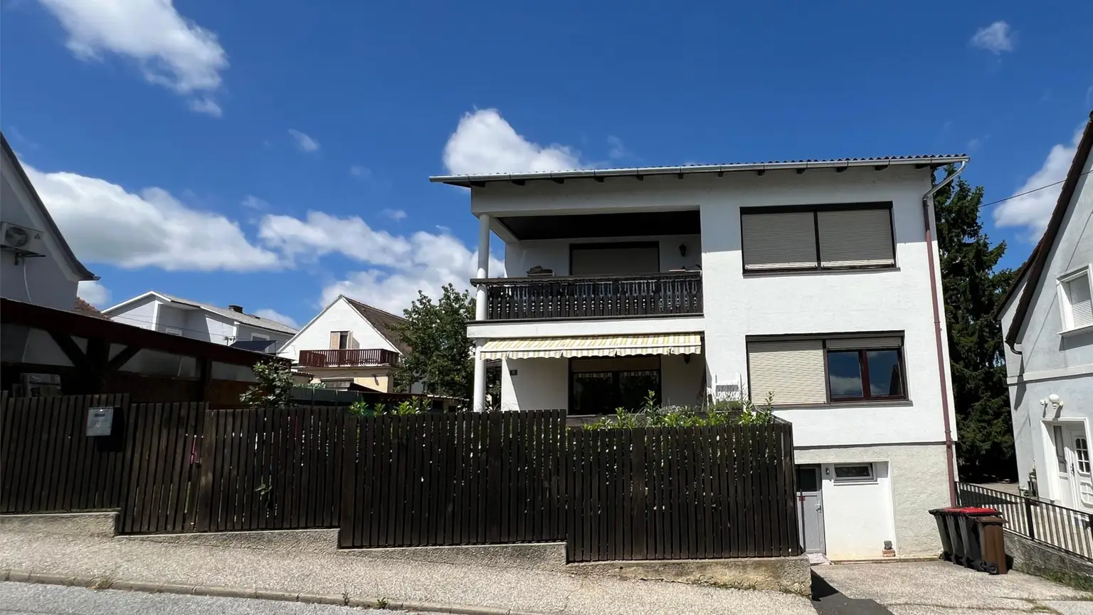 Große Familie? Mehrgenerationenwohnen? Anlegen? Zweifamilienhaus im Südburgenland!