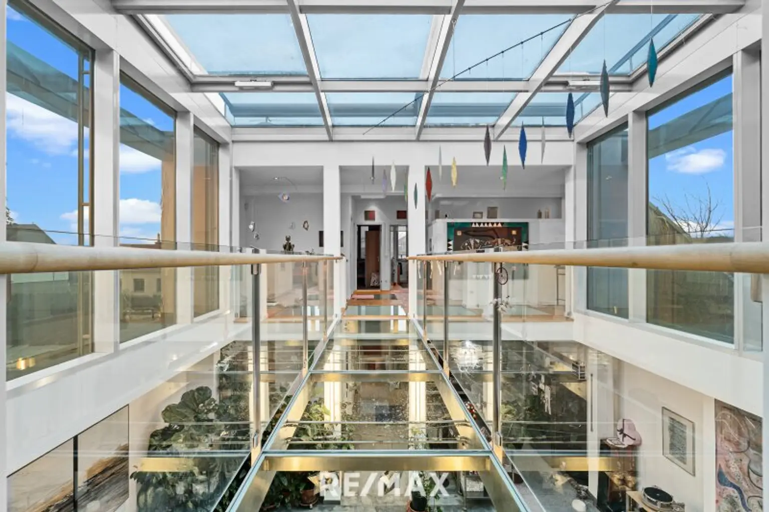 OG-Atrium mit el. Beschattung und Dachklappen