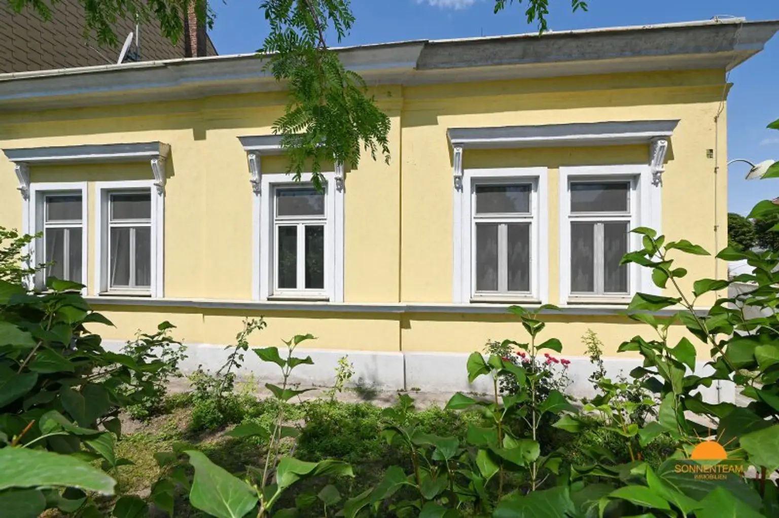 Charme & Potential – Altbauvilla mit großem Garten in Mödling