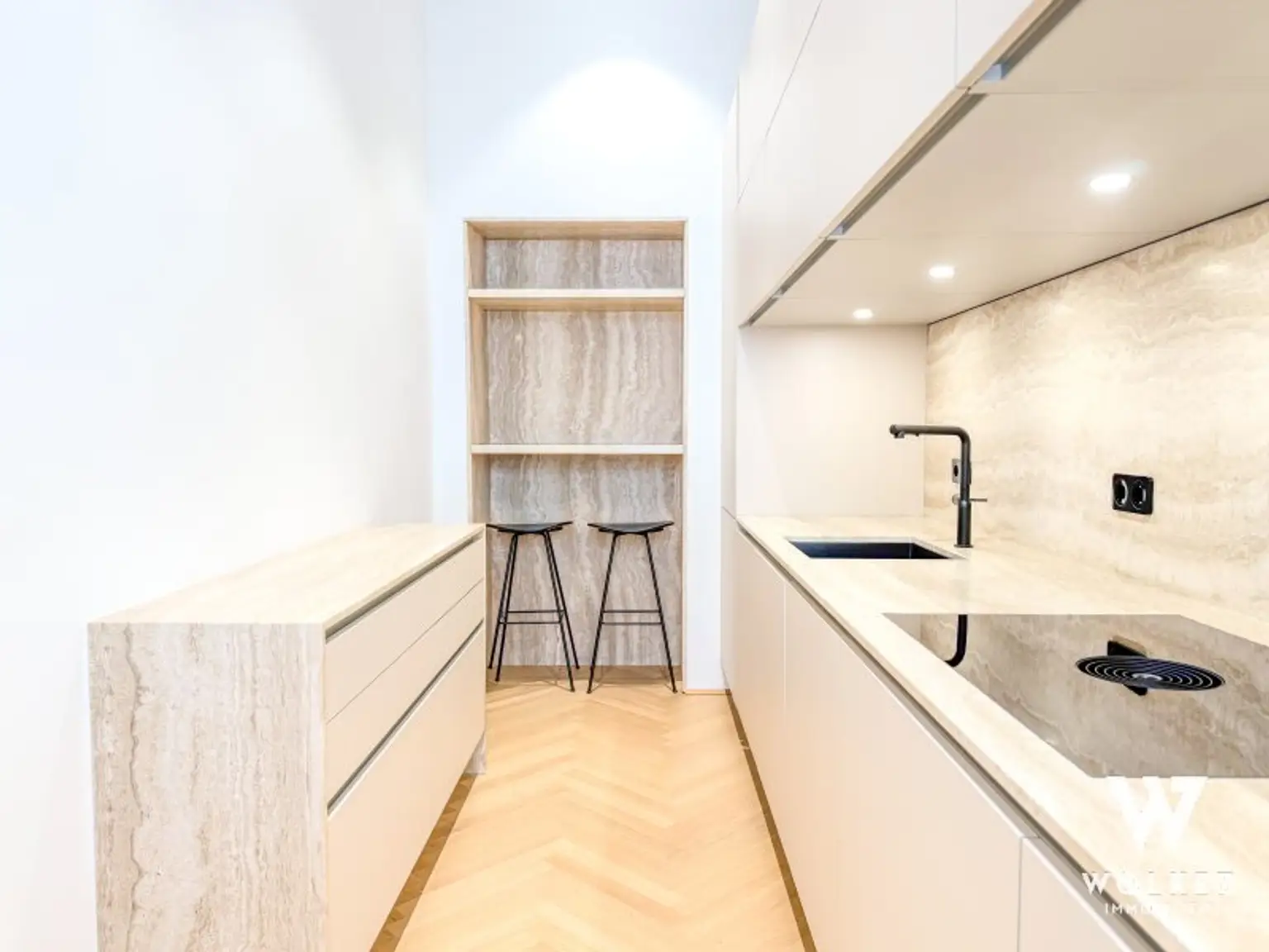 Stilvoller Altbau mit LIFT –  saniert und zentral gelegen I Nähe Eurospar I Nähe AKH | Klimaanlage I Hochwertige Küche