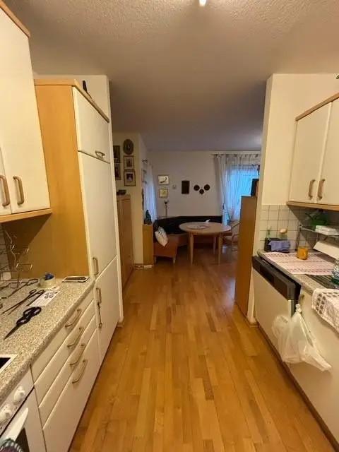 Charmante Wohnung mit guter Anbindung   und günstigen Betriebskosten  und Klimaanlage