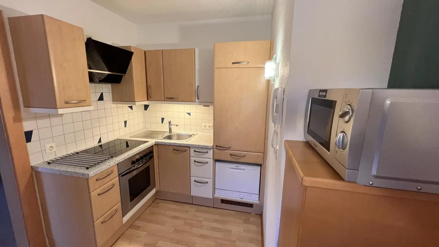 Voll möblierte Starterwohnung