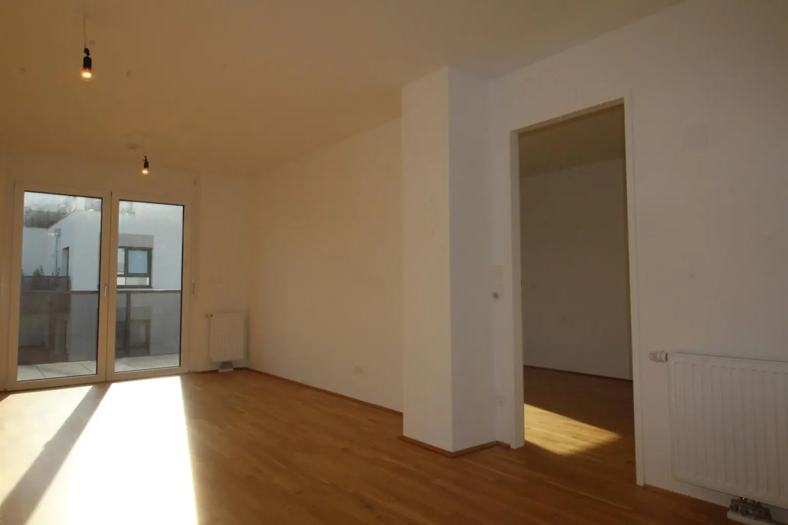 Süsse 2-Zimmer-Wohnung mit Terrasse bei Sommerbad Schwechat