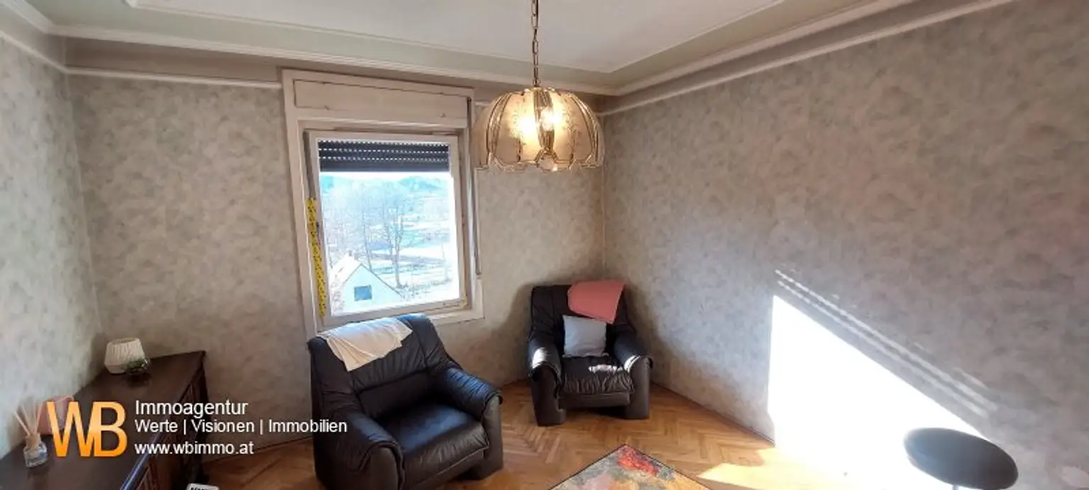 Fernblick 3 Geschoße, über 200m² WNFL + 100m² Lager + 4300m² Eigengrund