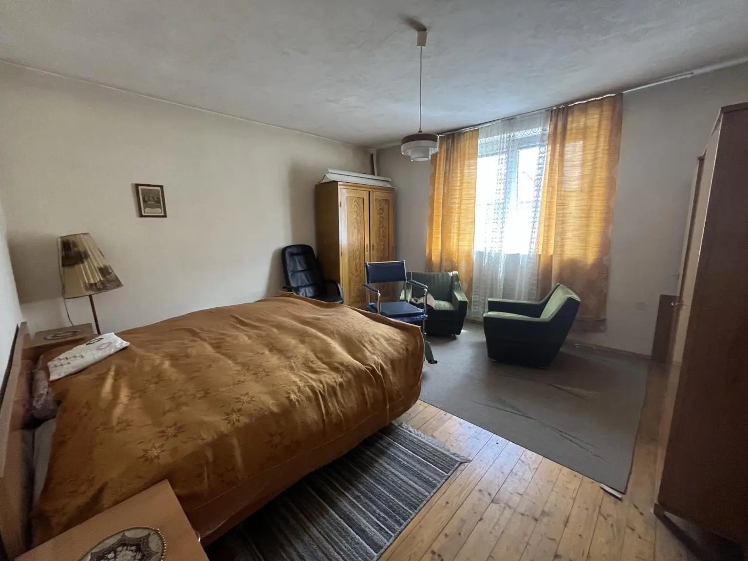 Zimmer 1 OG