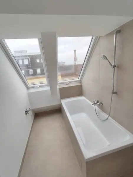 Modern wohnen in Meidling! DG-3-Zimmer-Erstbezug mit Sonnenterrasse - Top71