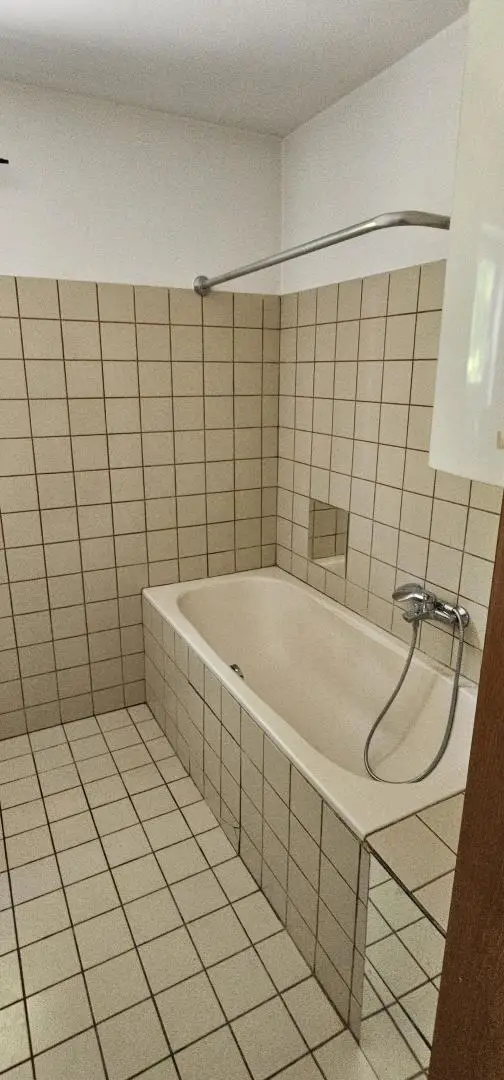 Wohnhaus in ruhiger Lage mit 2 Wohneinheiten
