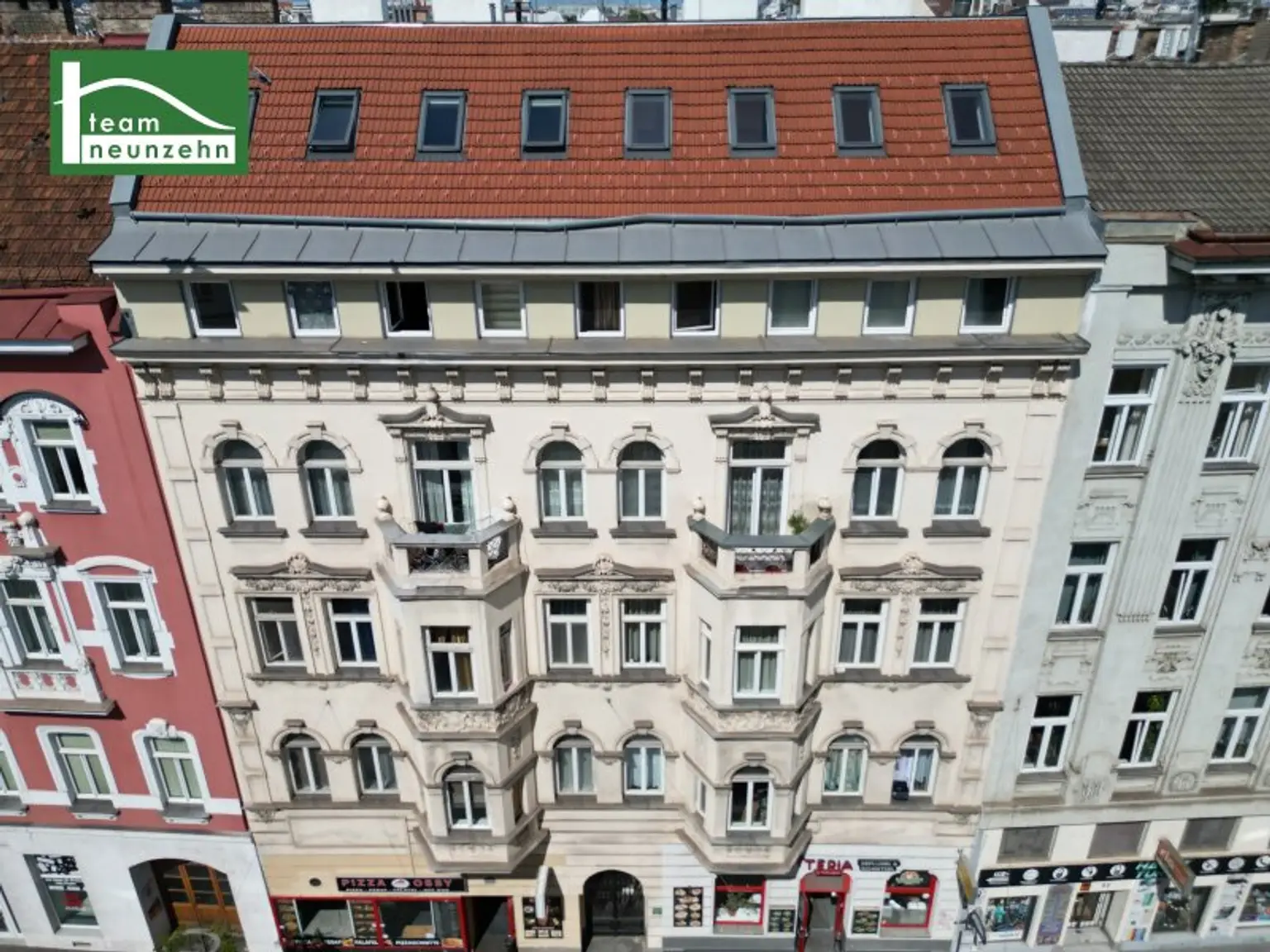 Sechshaus - Erstbezug nach Renovierung! Innenhofausrichtung und 5 Gehminuten zu U4 und U6! Helle Altbauwohnung mit großen Zimmern!