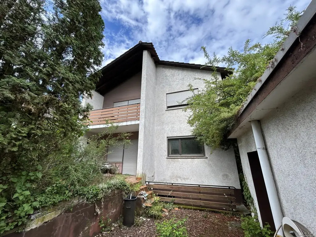 BIETERVERFAHREN - PROVISIONSFREI für Käufer - Einfamilienhaus mit massivem Schimmelbefall