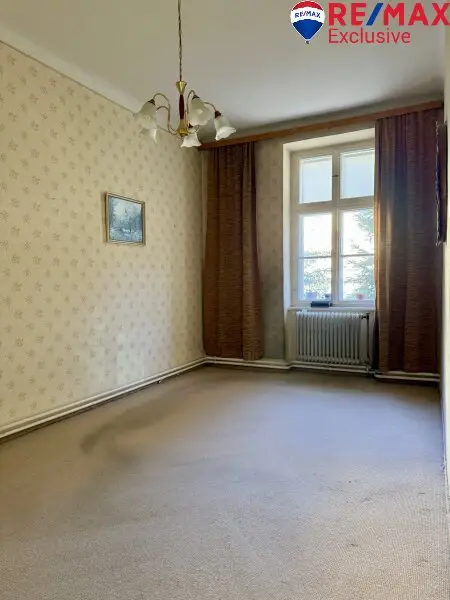 Zeitwandel - Mehrparteienhaus mit Entwicklungspotenzial in Wiener Neustadt!