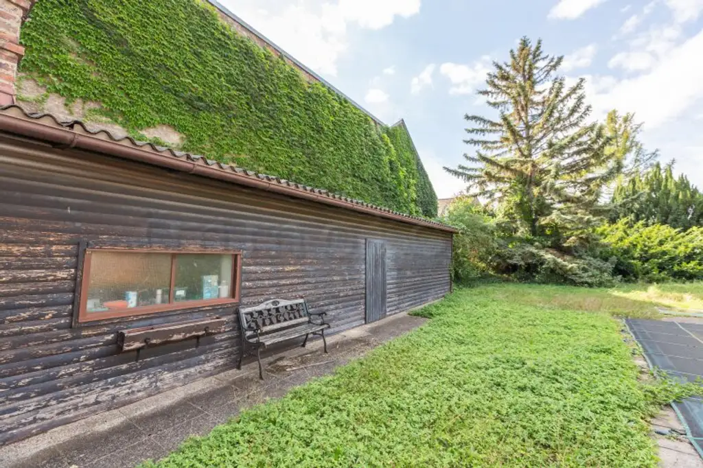 Ortszentrum Hennersdorf: Wunderschönes Wohnbau-Grundstück im Kerngebiet (12 Wohneinheiten)