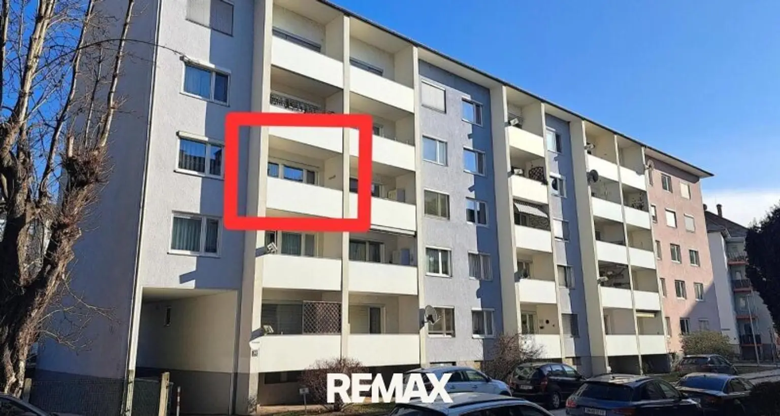 Aussenansicht mit Balkon