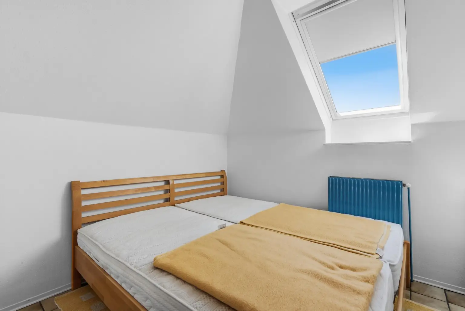 16 Zimmer 1 OG