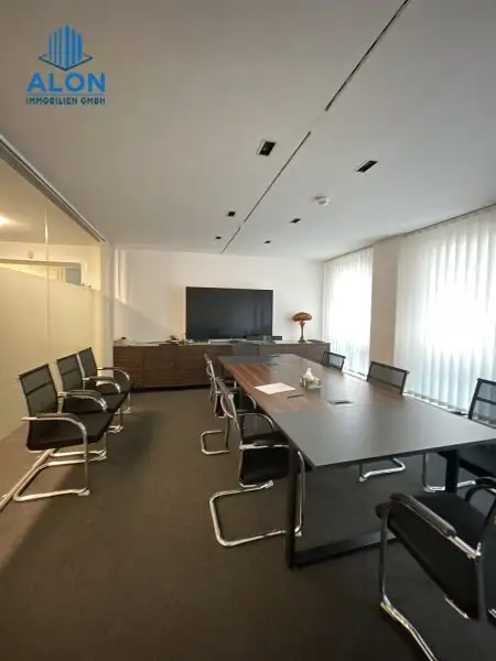 Büro- Fläche im Gemeinschaftsbüro