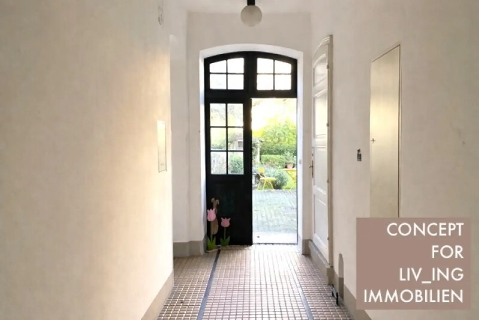 4 Zimmer Altbauflair in Altwiener Fuhrwerkerhaus. 88m2. Idyllischer Allgemeingarten. Sanierungsbedarf. Nahe Schloss Schönbrunn &Hietzing.