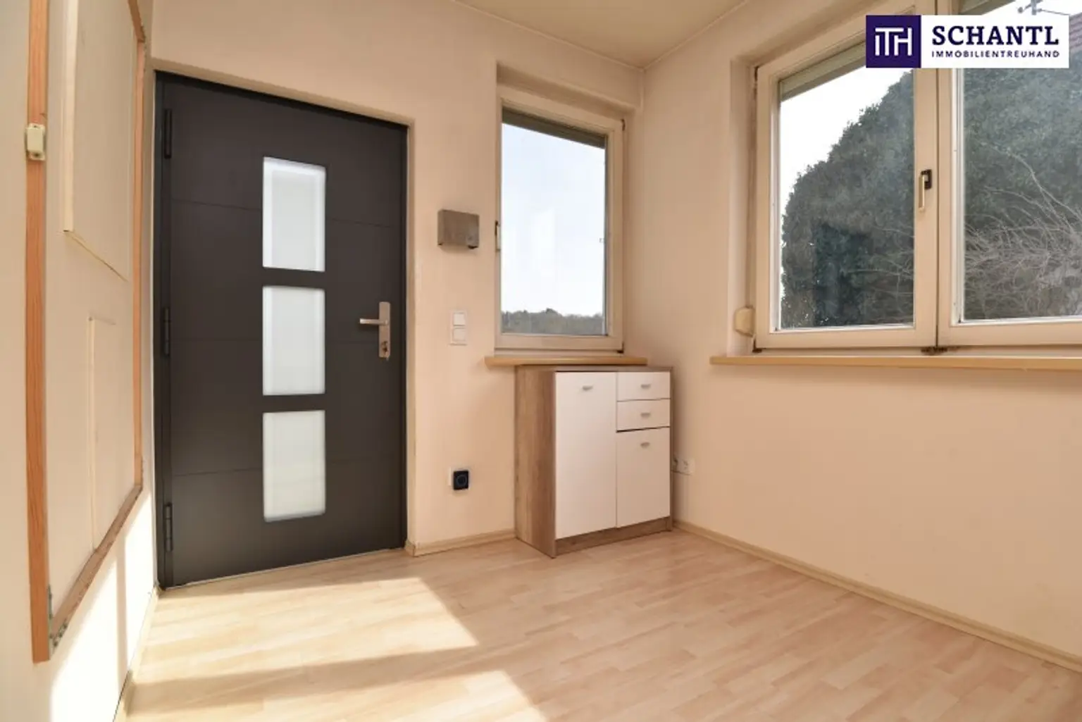 Ein Zuhause mit Raum für Leben, Generationen und Zukunft! Vielseitiges Ein- bis Zweifamilienhaus auf großem Grundstück nahe Lutzmannsburg!