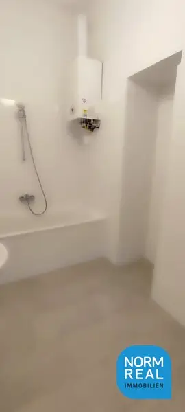 2 Zimmerwohnung Altbau