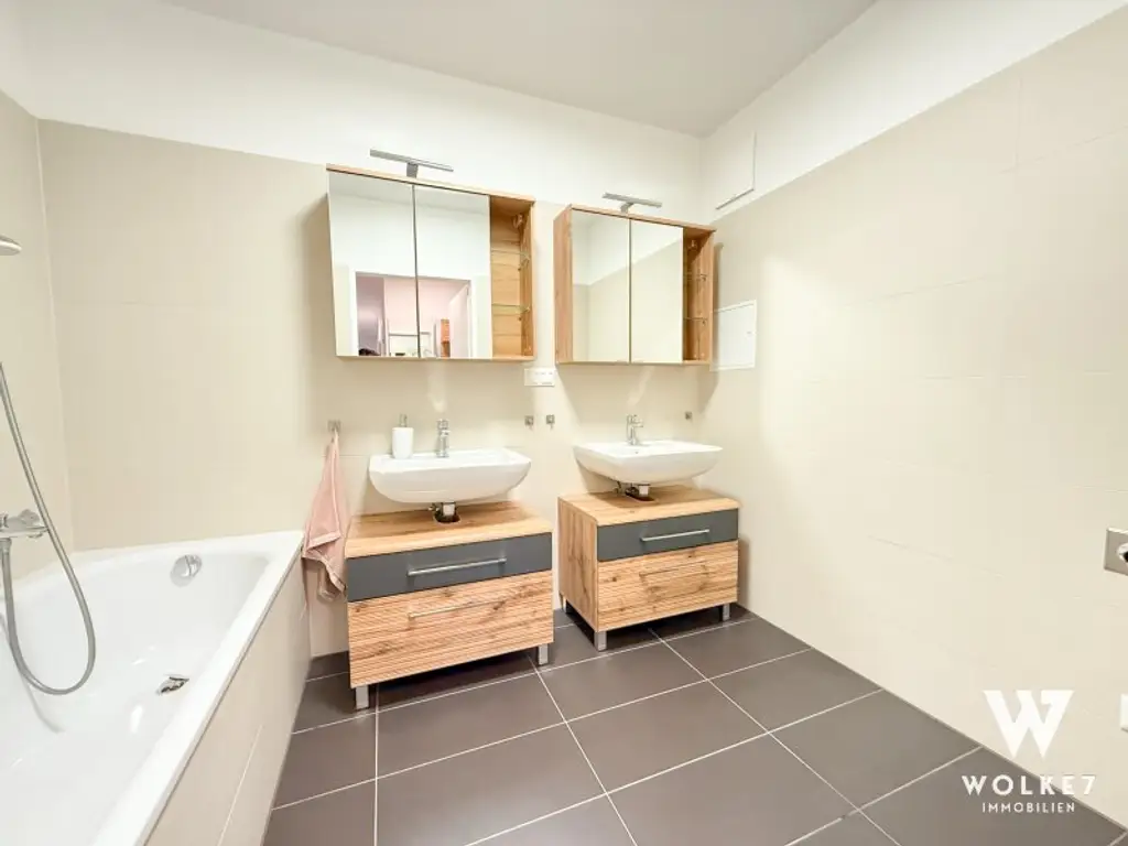 U2 Seestadt | Moderne 4-Zimmer-Eigentumswohnung im 7. Stock – mit großzügigen Freiflächen | Fußbodenheizung + Klima