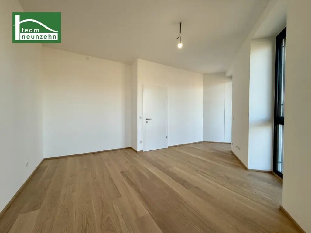 Jetzt einziehen: Frisch sanierte Wohnung mit moderner Ausstattung und Freifläche. - WOHNTRAUM