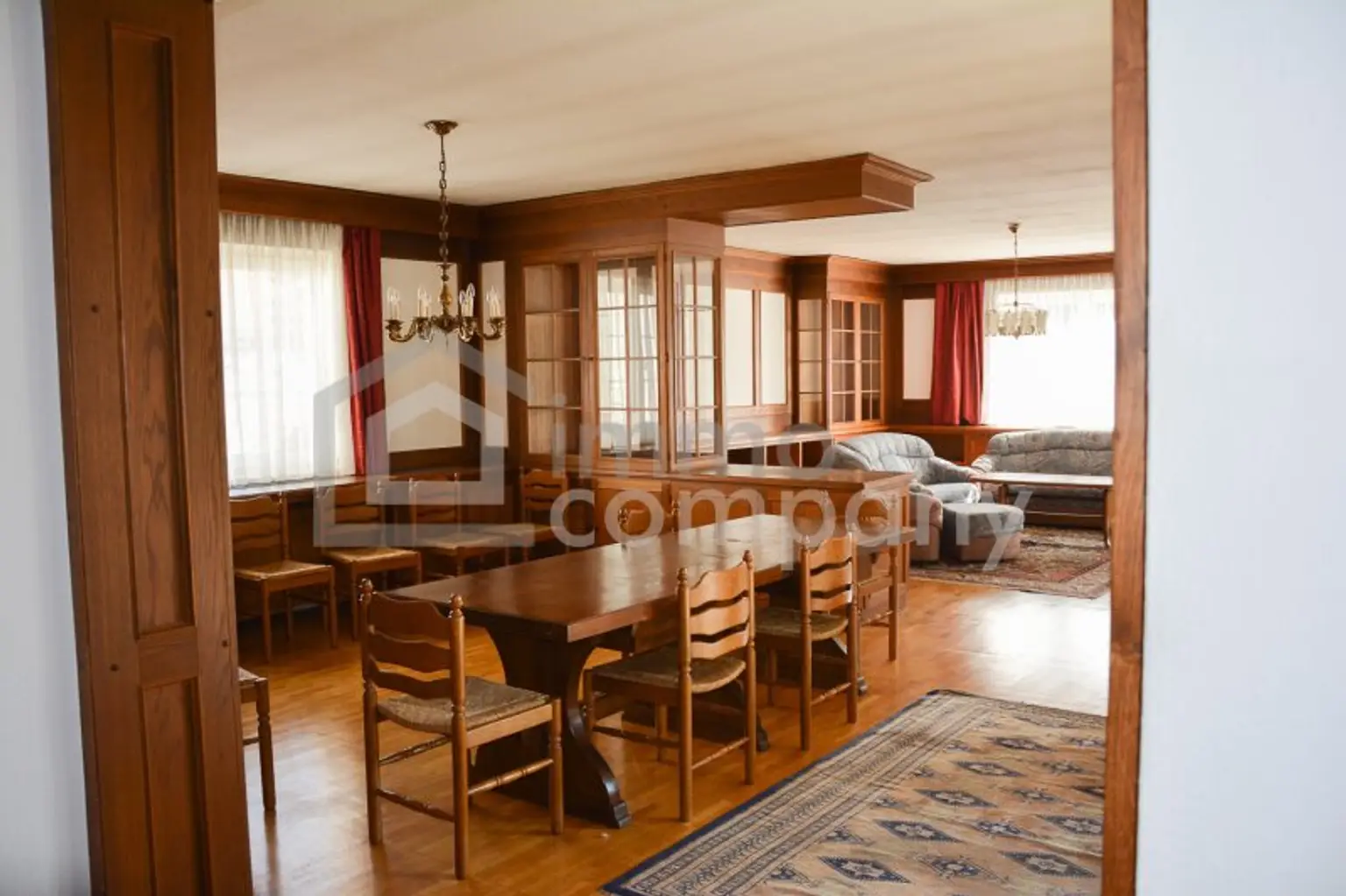 Rarität für Großfamilien - 220m² in HIMBERG!