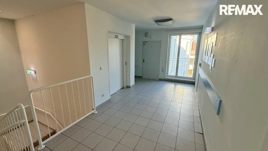 Ehemaliges Seniorenheim, gewerbliche Widmung, große Dachterrasse & 16 Garagen in Wiener Neustadt – Top Chance!