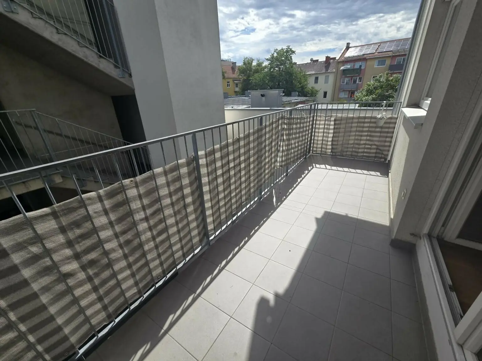 Wunderschöne Wohnung mit Balkon - Hofseite!