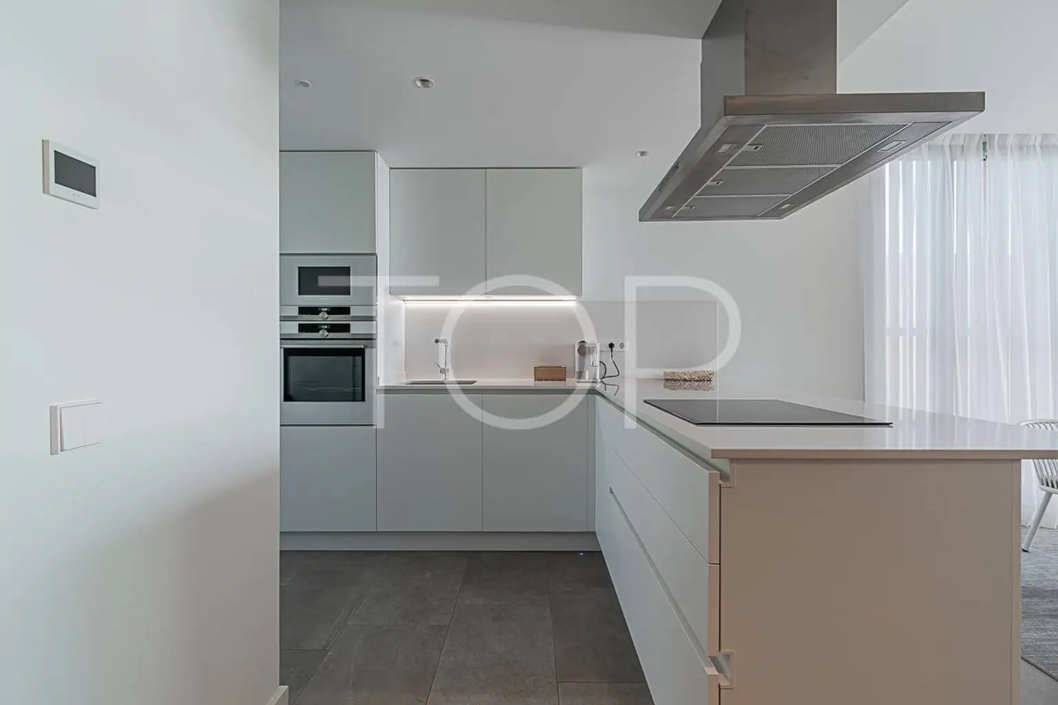 Penthouse-Abama-Kitchen-Tenerife-3