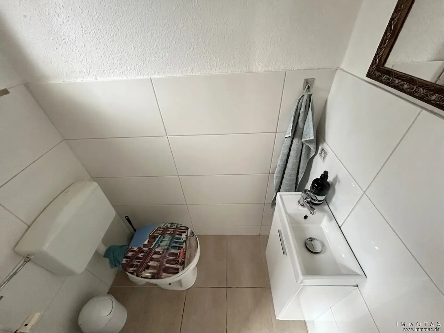 Gäste-WC EG
