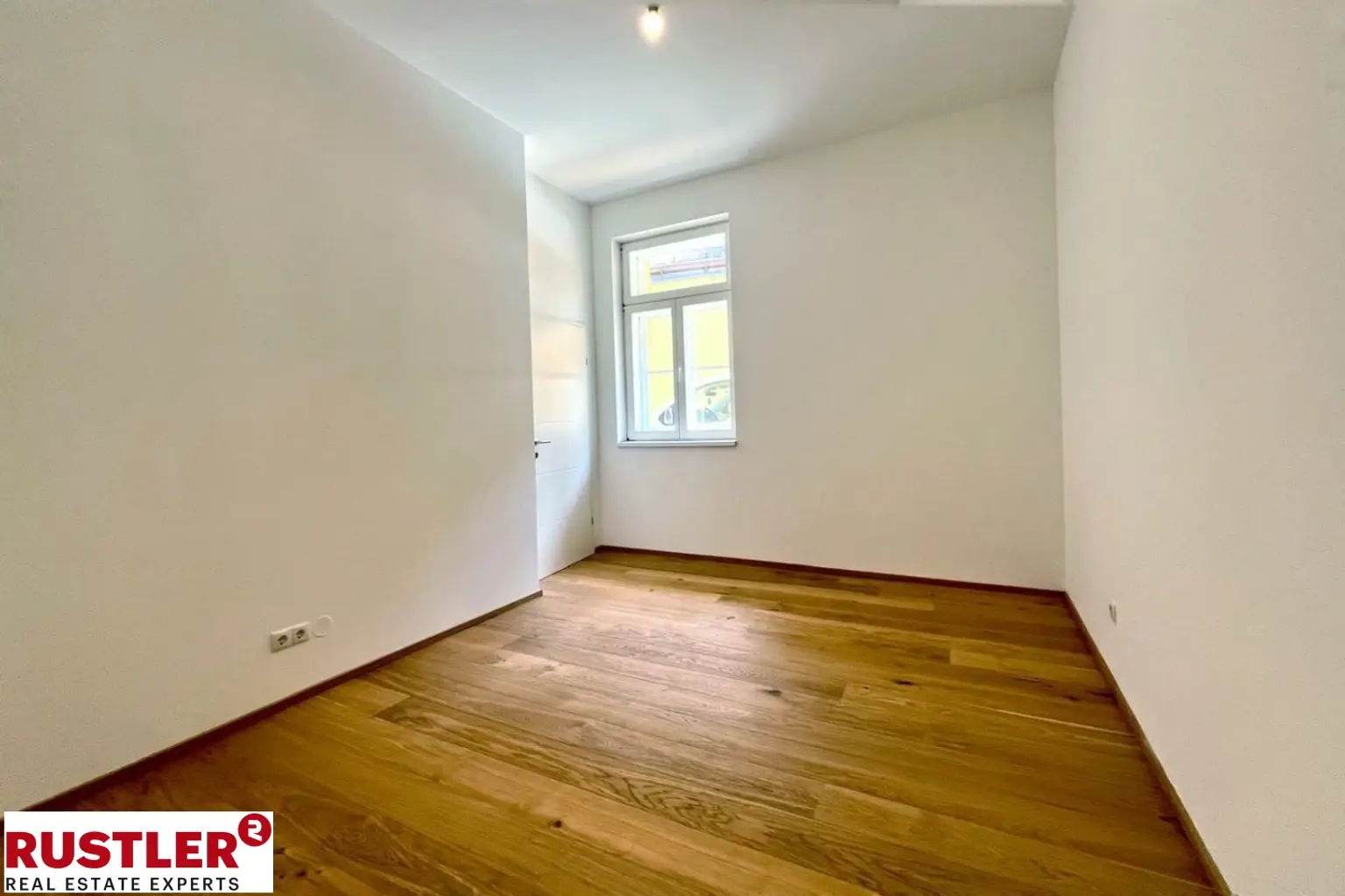 Ordination in denkmalgeschütztem Biedermeier-Ensemble in Baden – ideale Lage für Ihre Praxis