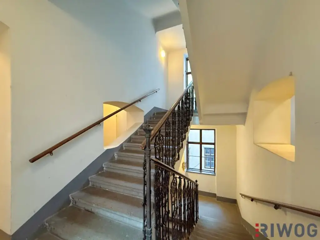 Baubewilligter Rohdachboden nahe U3